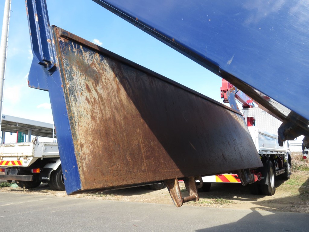 いすゞ ギガ QKG-CXZ77ATの写真11