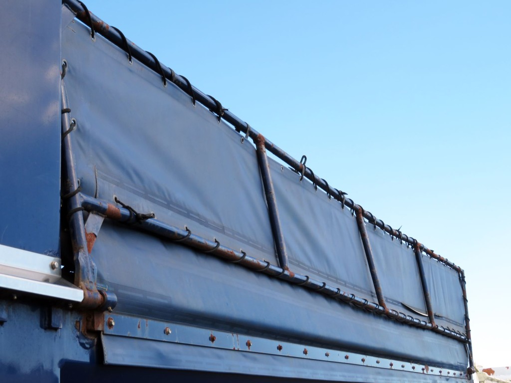 いすゞ ギガ QKG-CXZ77ATの写真16