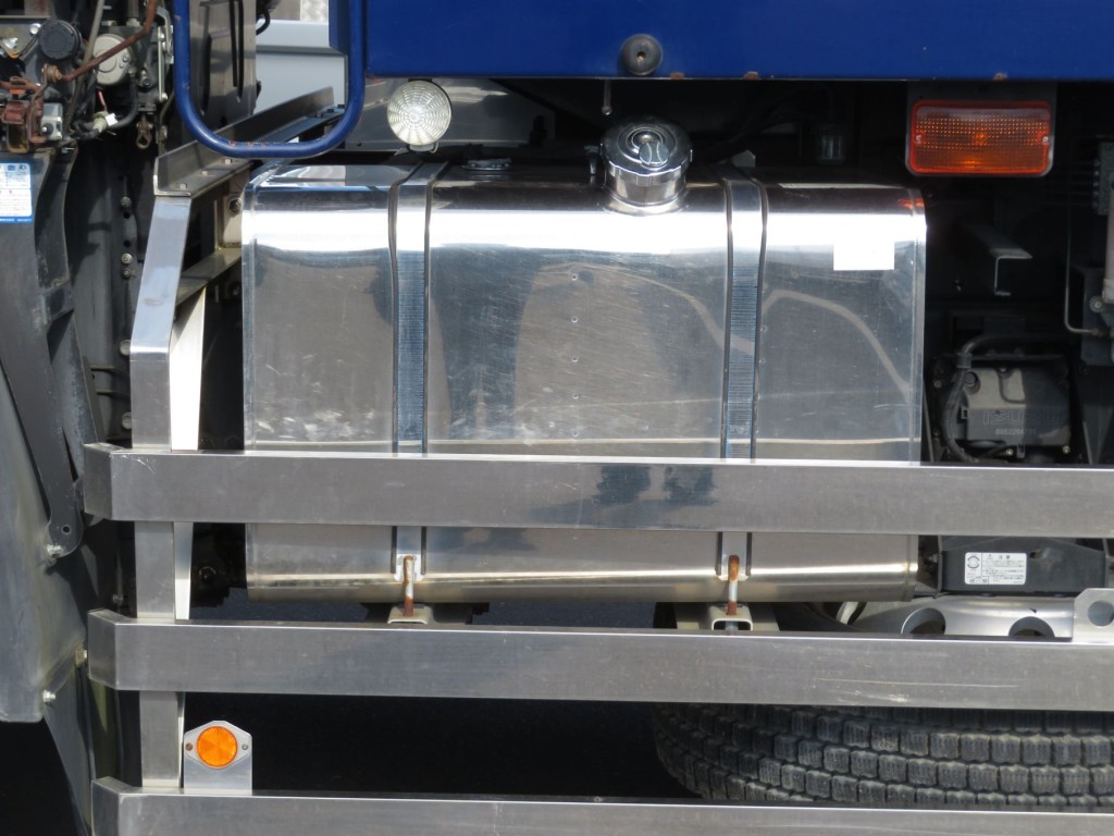 いすゞ ギガ QKG-CXZ77ATの写真19