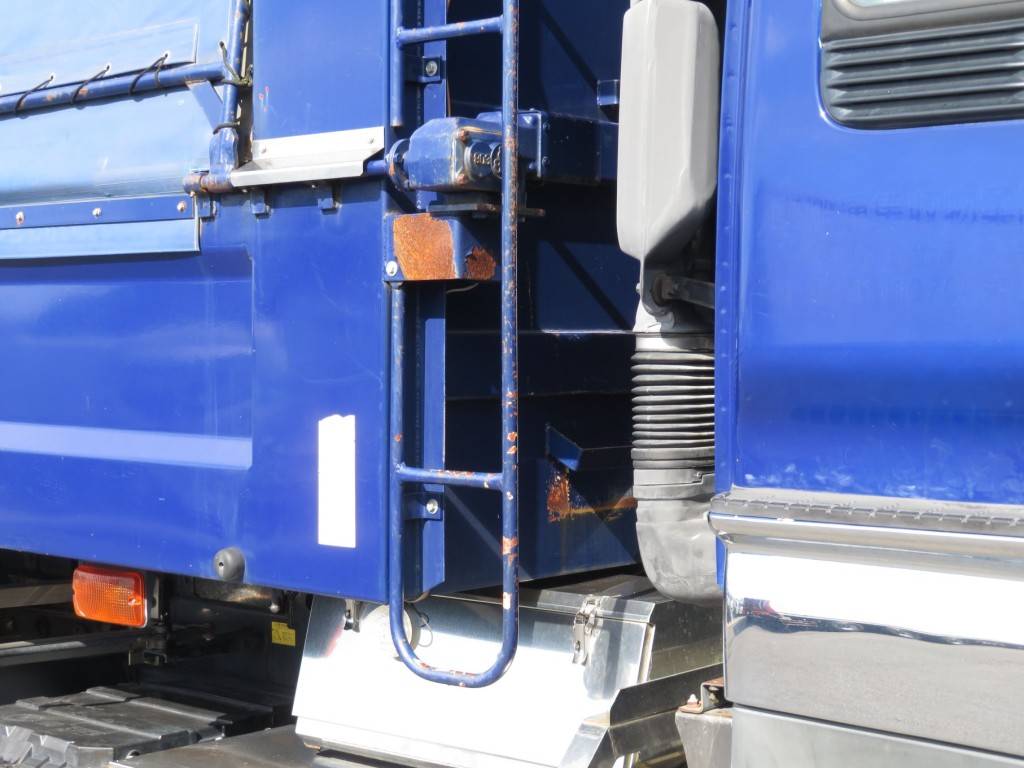 いすゞ ギガ QKG-CXZ77ATの写真40