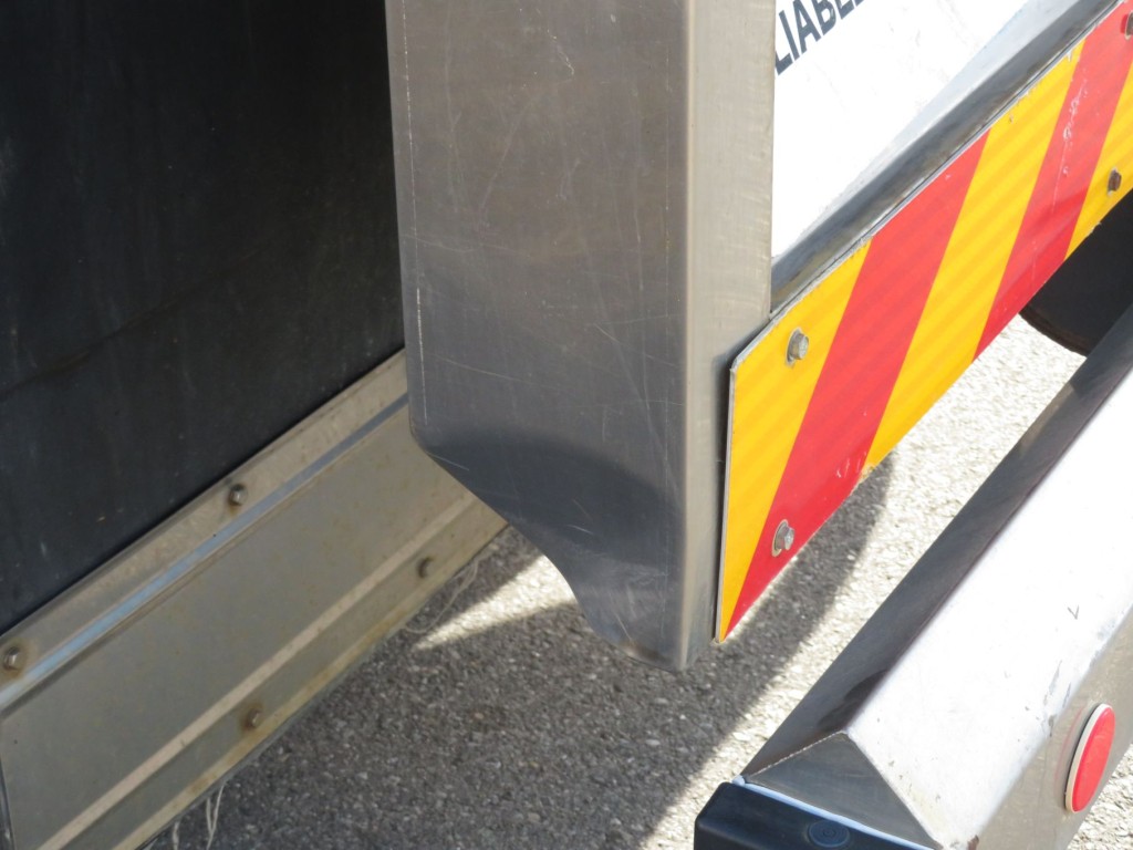 いすゞ ギガ QKG-CXZ77ATの写真47