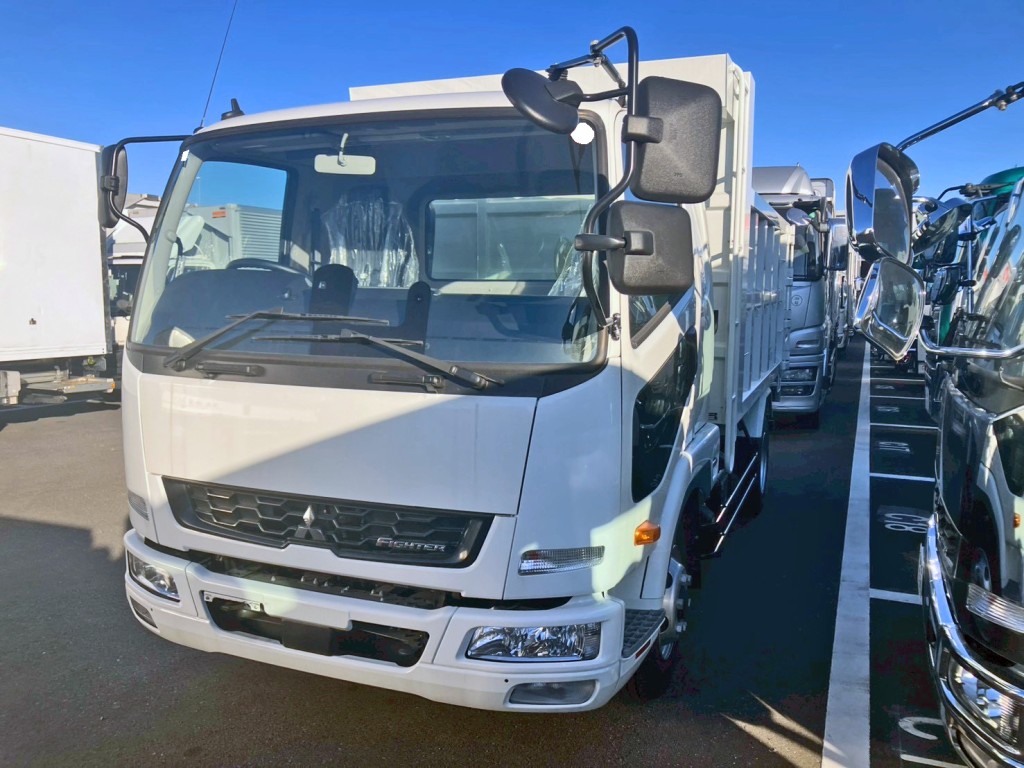 三菱 ファイター 2KG-FK62F(2WD)の写真1