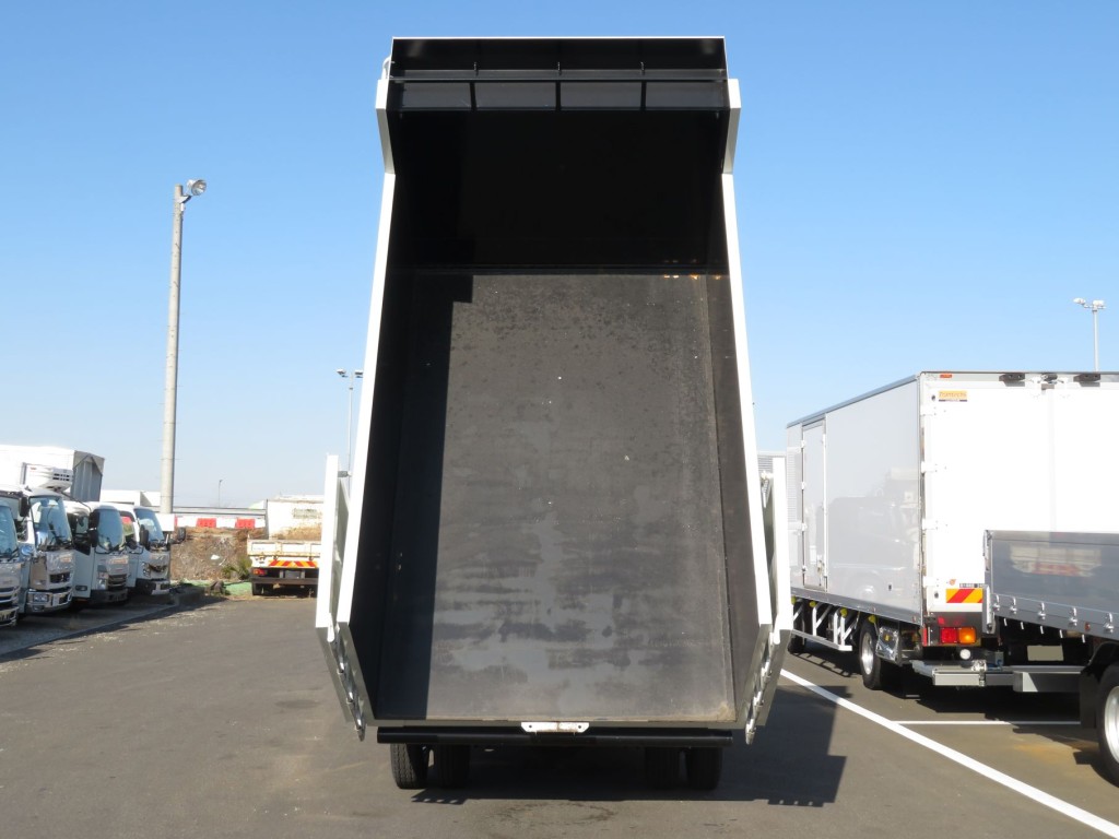 三菱 ファイター 2KG-FK62F(2WD)の写真7