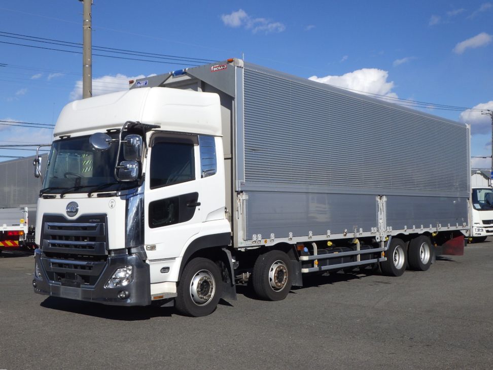 UDトラックス クオン 2PG-CG5CAの写真1