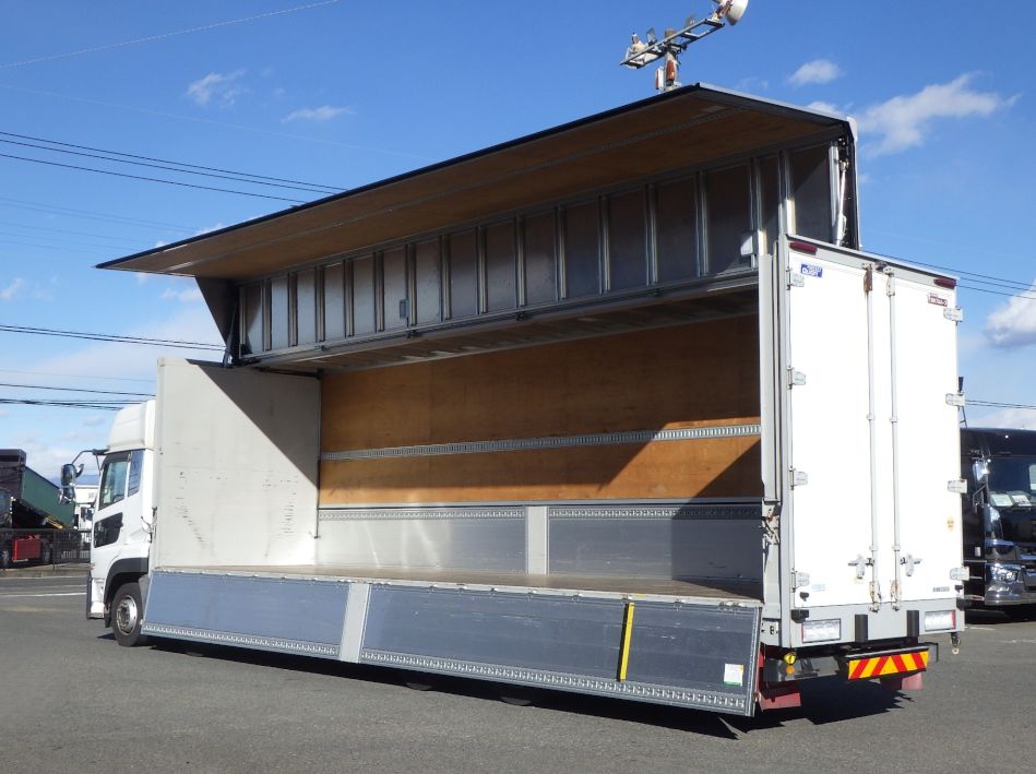 UDトラックス クオン 2PG-CG5CAの写真3