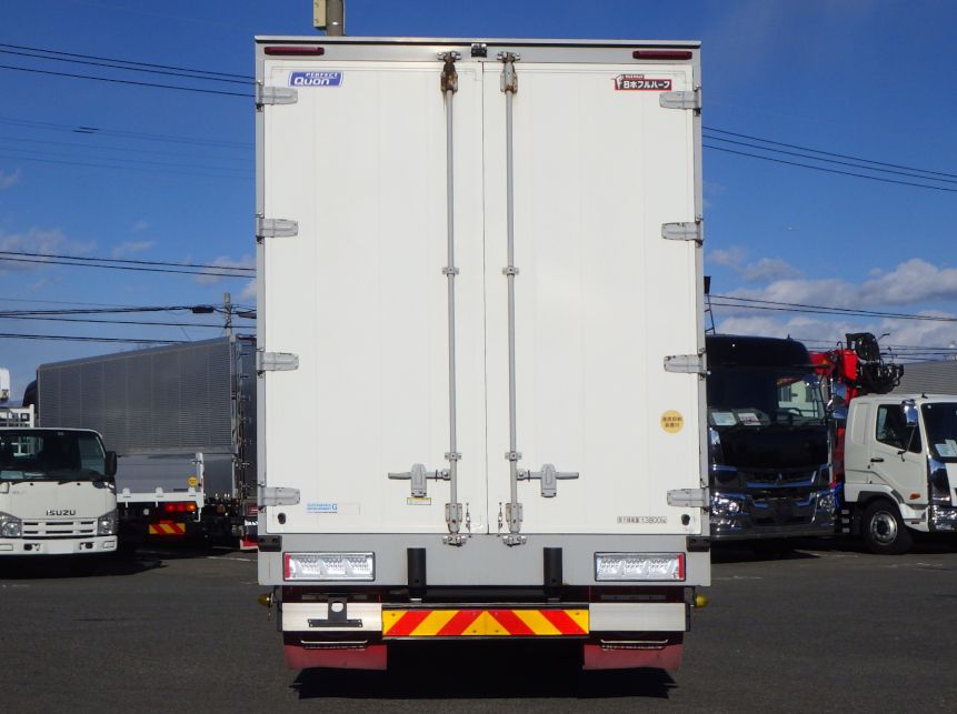 UDトラックス クオン 2PG-CG5CAの写真8