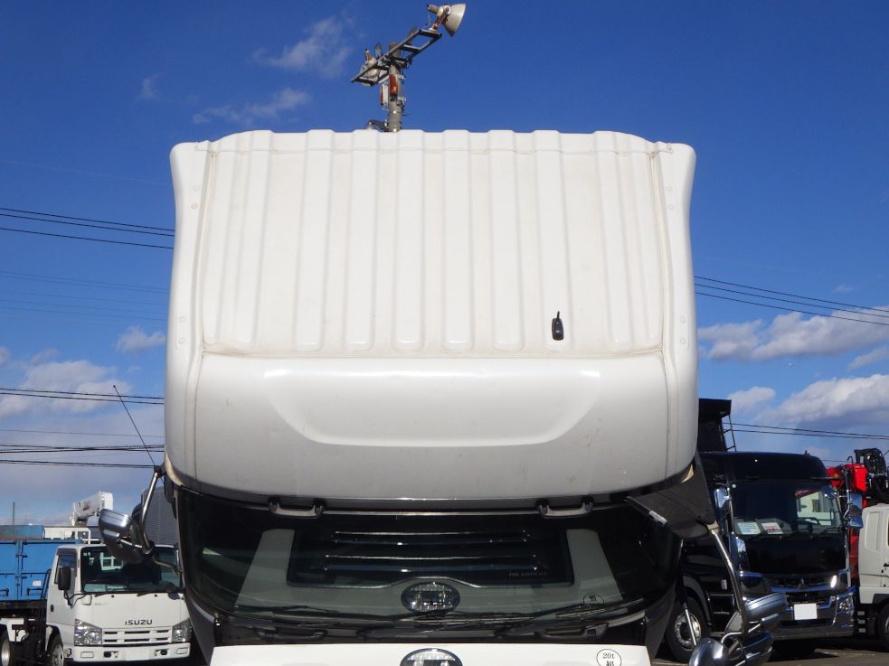 UDトラックス クオン 2PG-CG5CAの写真20