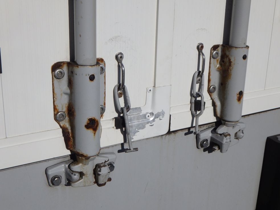 UDトラックス クオン 2PG-CG5CAの写真42