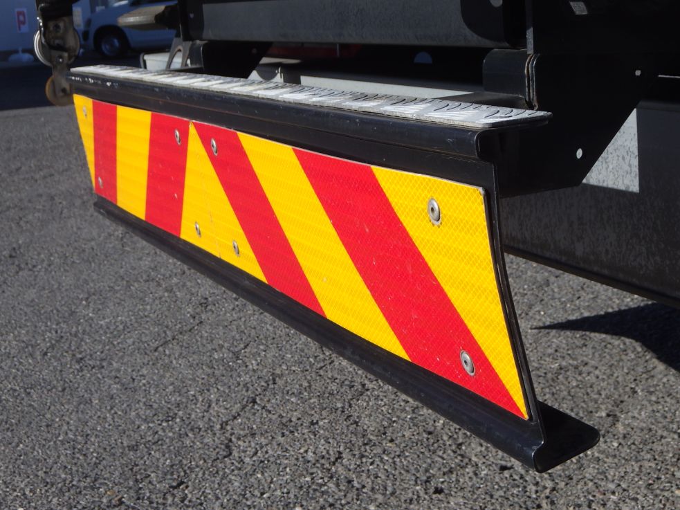 UDトラックス クオン 2PG-CG5CAの写真45