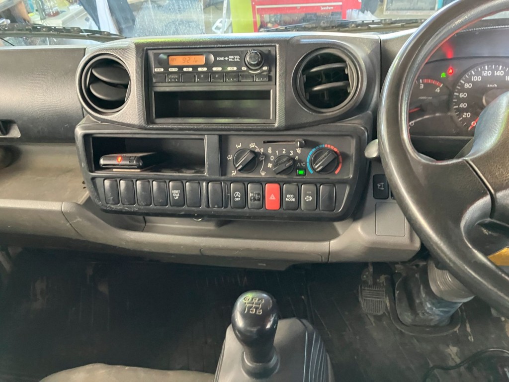 日野 デュトロ TKG-XZC610T(2WD)の写真15