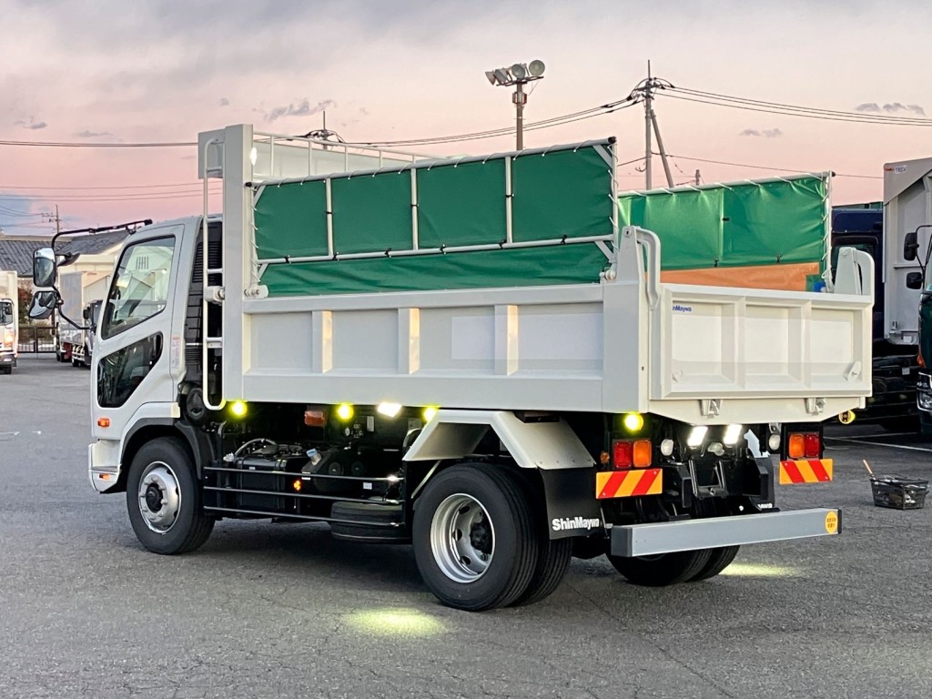 三菱 ファイター 2KG-FK72FZの写真3