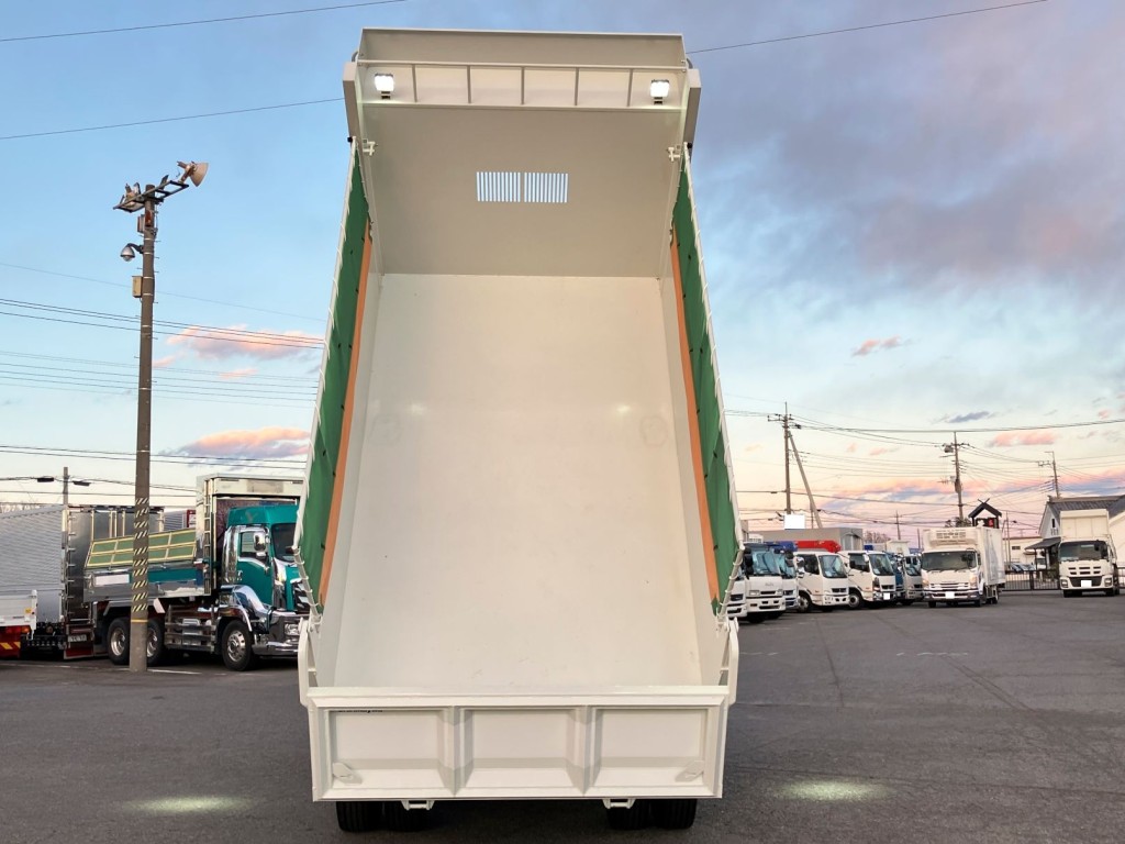 三菱 ファイター 2KG-FK72FZの写真7