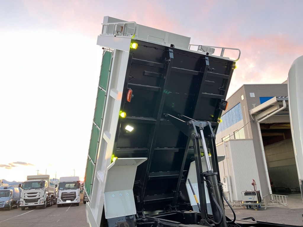 三菱 ファイター 2KG-FK72FZの写真10