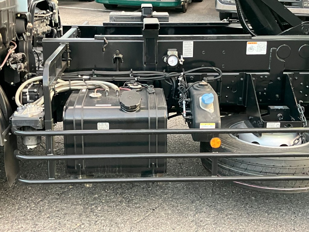 三菱 ファイター 2KG-FK72FZの写真12