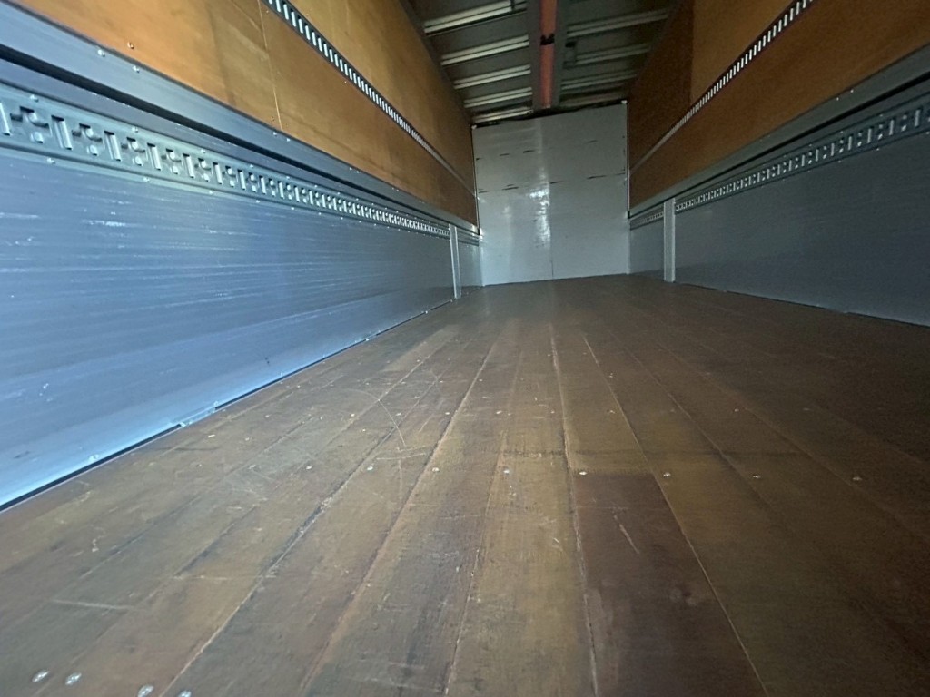 日野 レンジャー 2PG-FD2ABG(2WD)の写真6