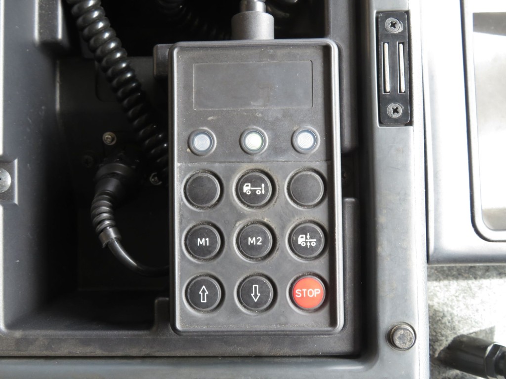 三菱 スーパーグレート QKG-FU54VZ改の写真21