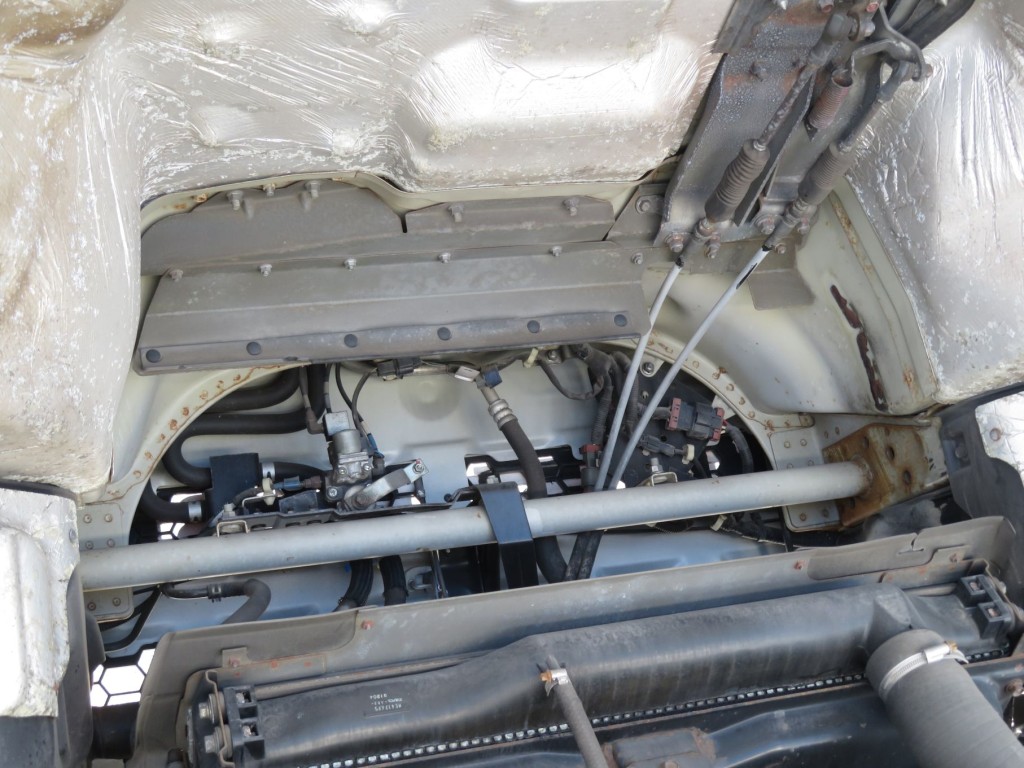 キャブ下面の状態です。|三菱 スーパーグレート QKG-FU54VZ改の写真39