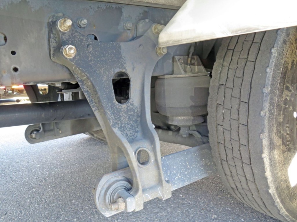 いすゞ フォワード 2PG-FRR90T2(2WD)の写真5