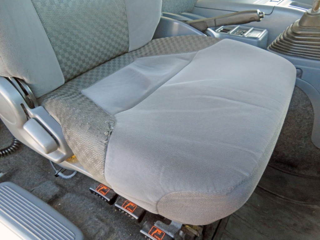 いすゞ フォワード 2PG-FRR90T2(2WD)の写真31