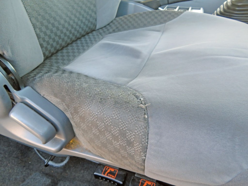 いすゞ フォワード 2PG-FRR90T2(2WD)の写真32