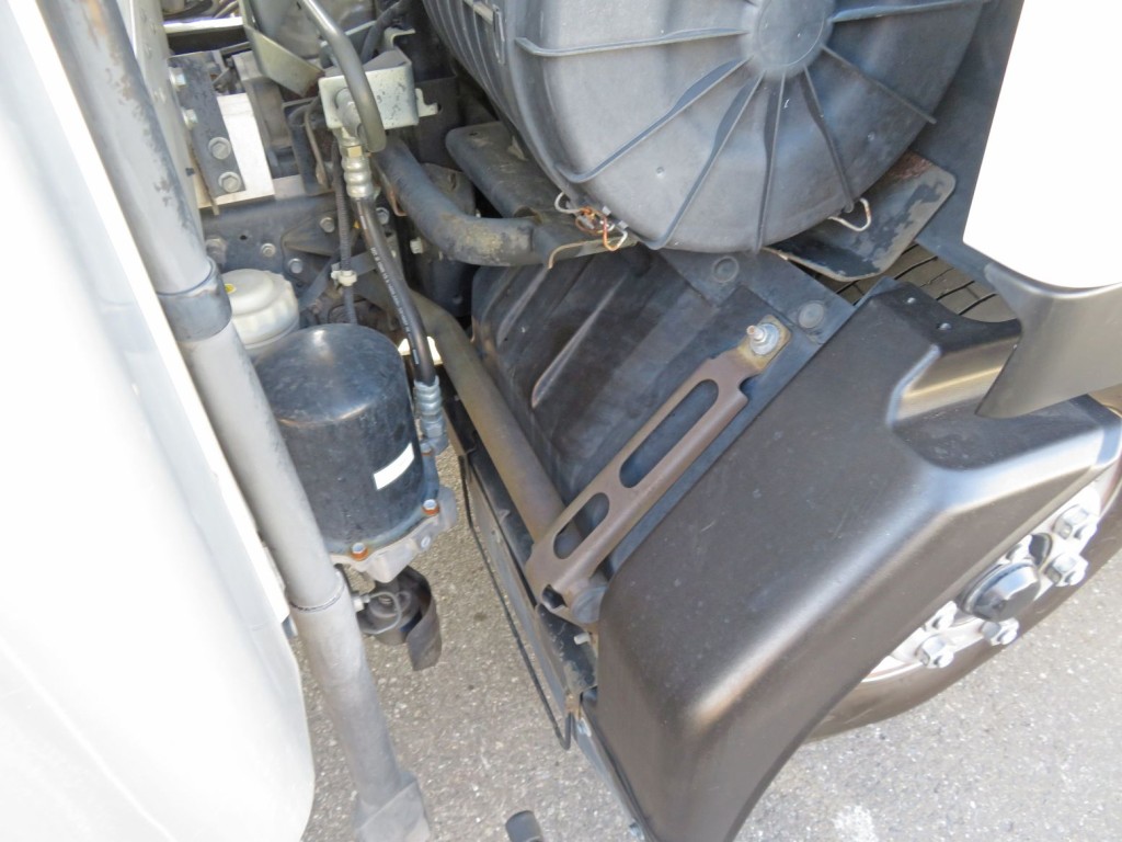 いすゞ フォワード 2PG-FRR90T2(2WD)の写真39