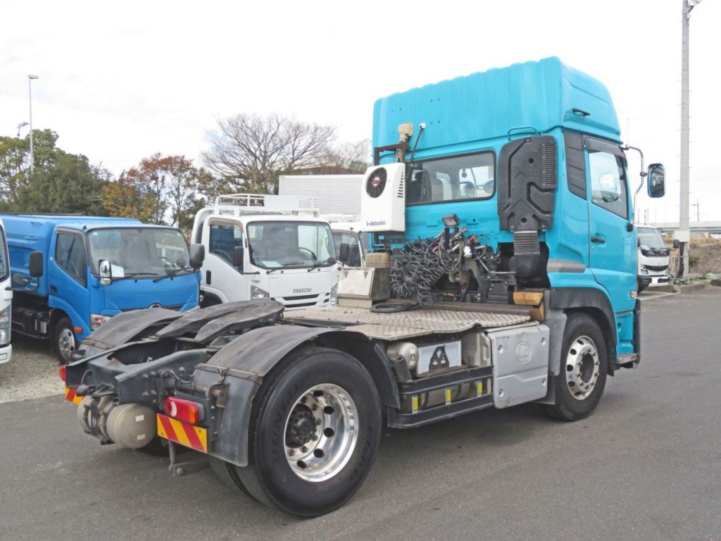 UDトラックス クオン 2PG-GK5AABの写真4