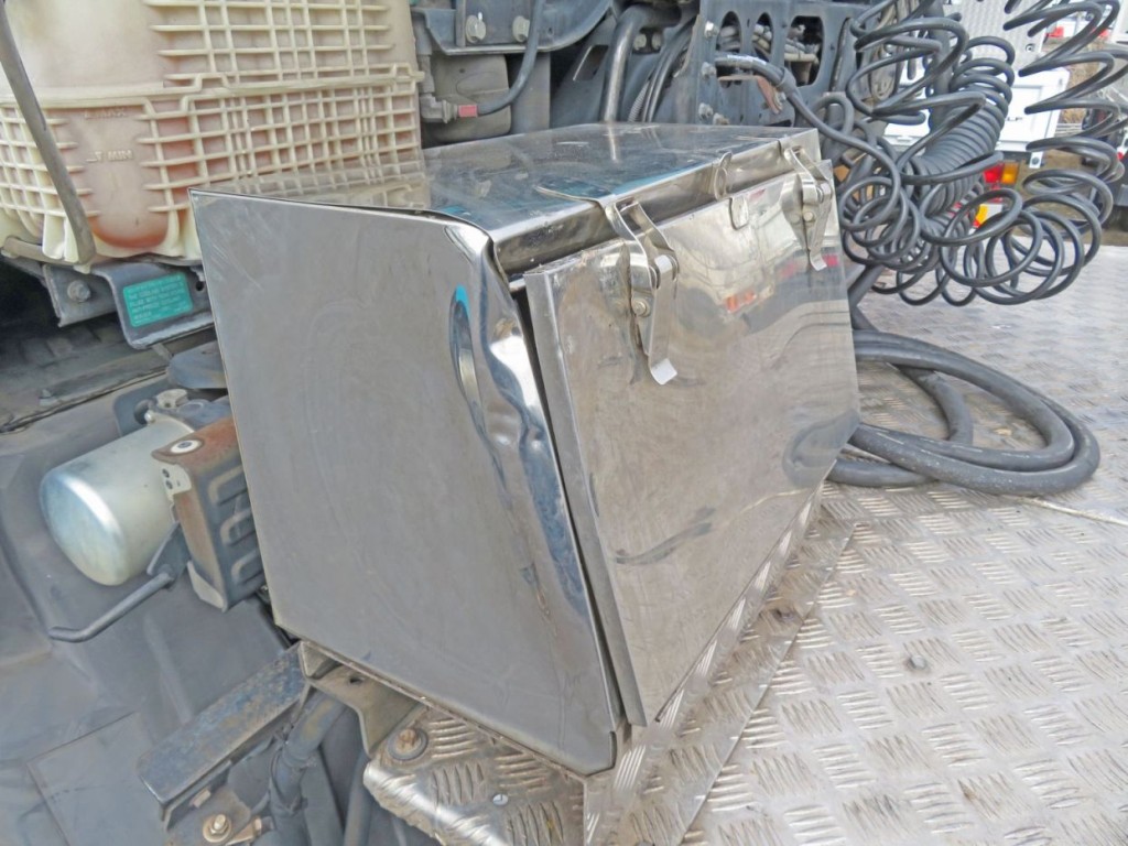 UDトラックス クオン 2PG-GK5AABの写真19