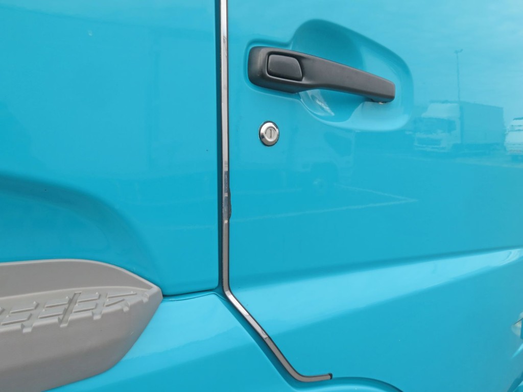 UDトラックス クオン 2PG-GK5AABの写真36