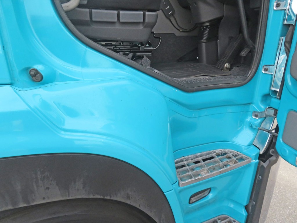 UDトラックス クオン 2PG-GK5AABの写真39