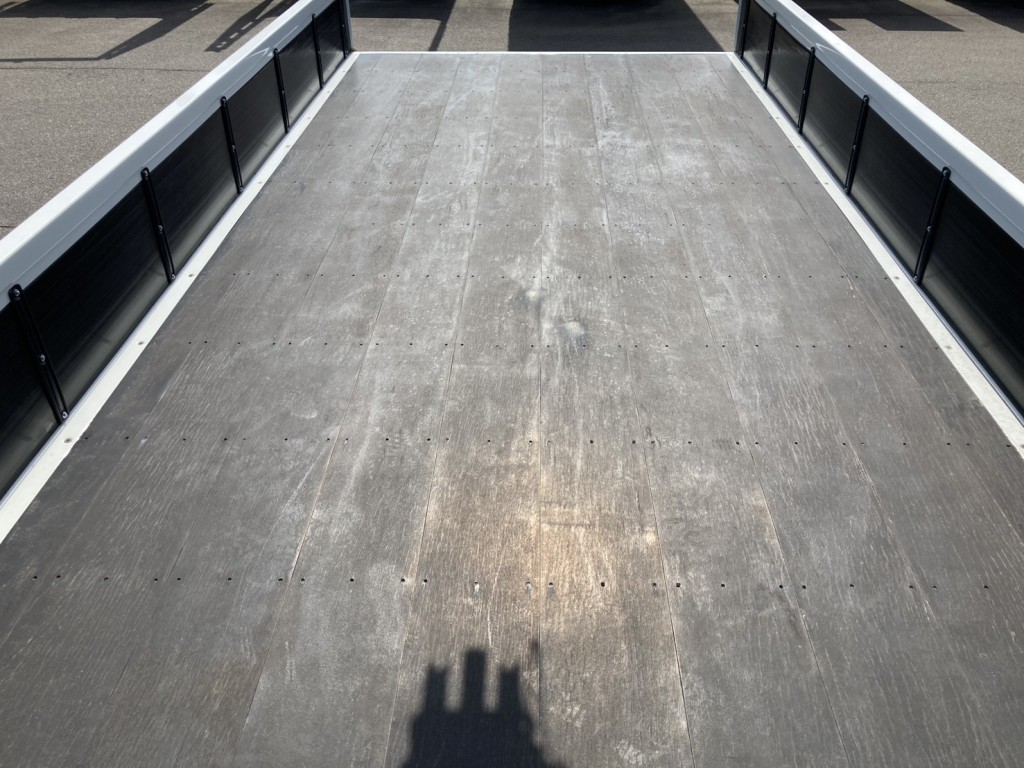 床後方の状態です。|三菱 ファイター 2KG-FK62F(2WD)の写真20