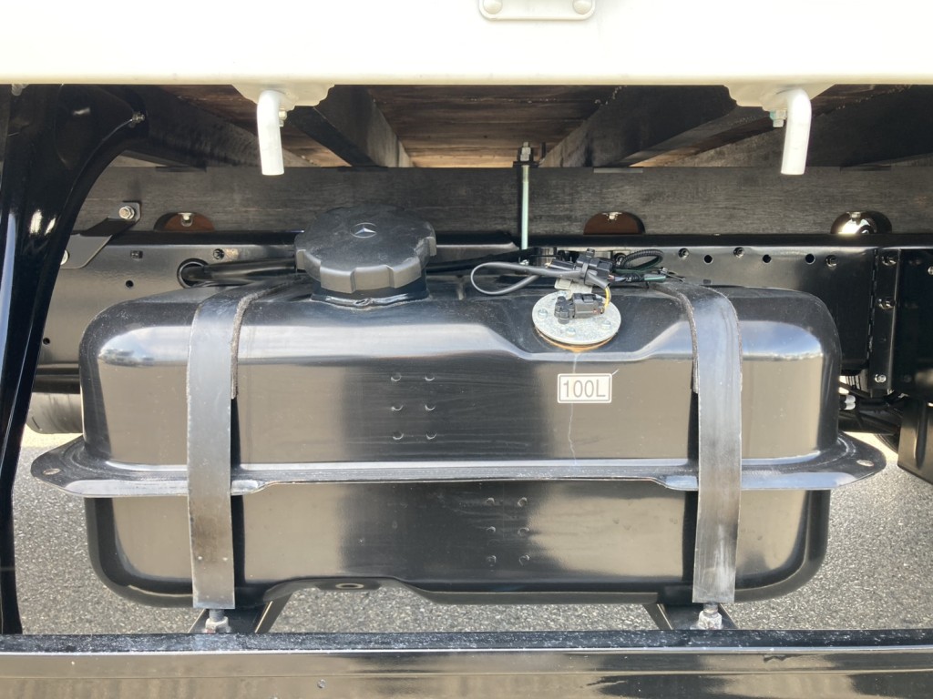 燃料タンクです。|三菱 ファイター 2KG-FK62F(2WD)の写真31