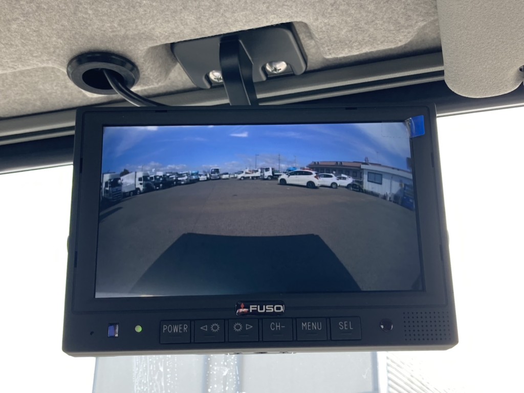 リアモニターです。|三菱 ファイター 2KG-FK62F(2WD)の写真33