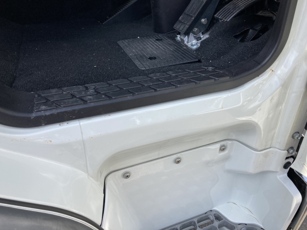 小傷と置きサビが有ります。|三菱 ファイター 2KG-FK62F(2WD)の写真43