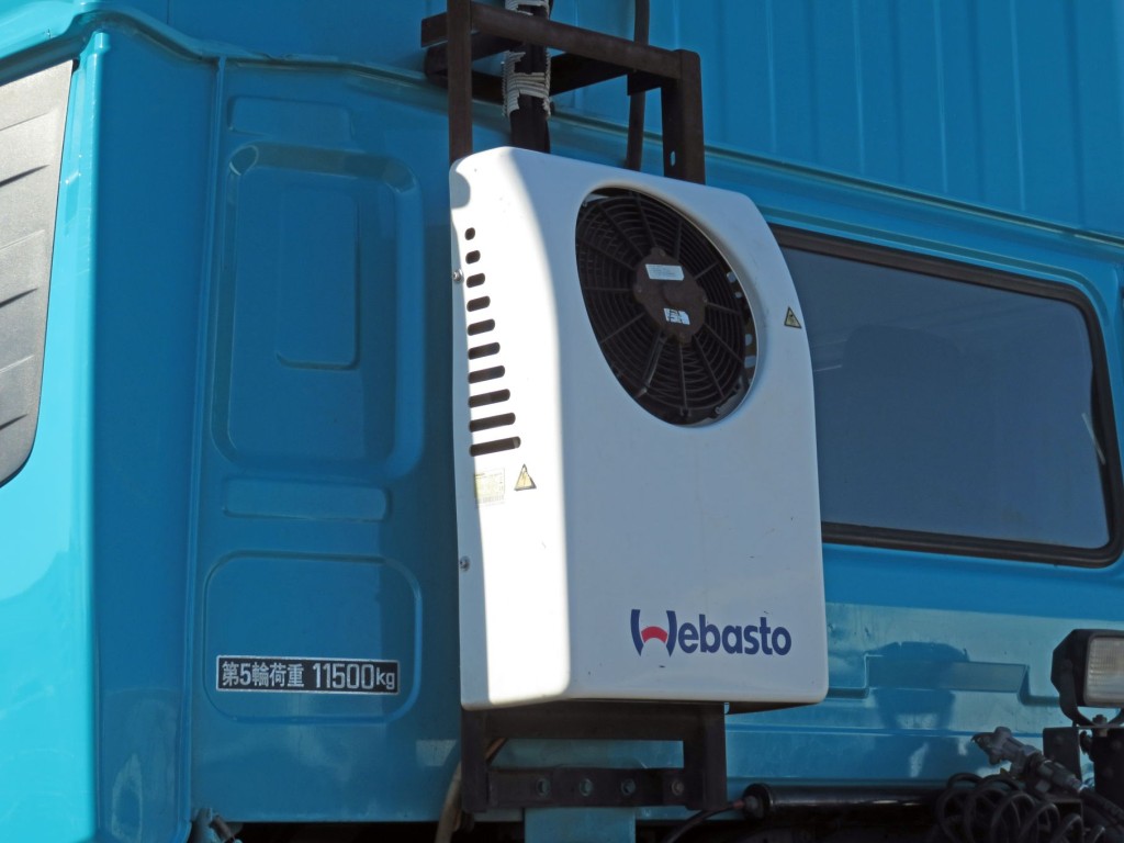 室外機の状態です。|UDトラックス クオン 2PG-GK5AABの写真19