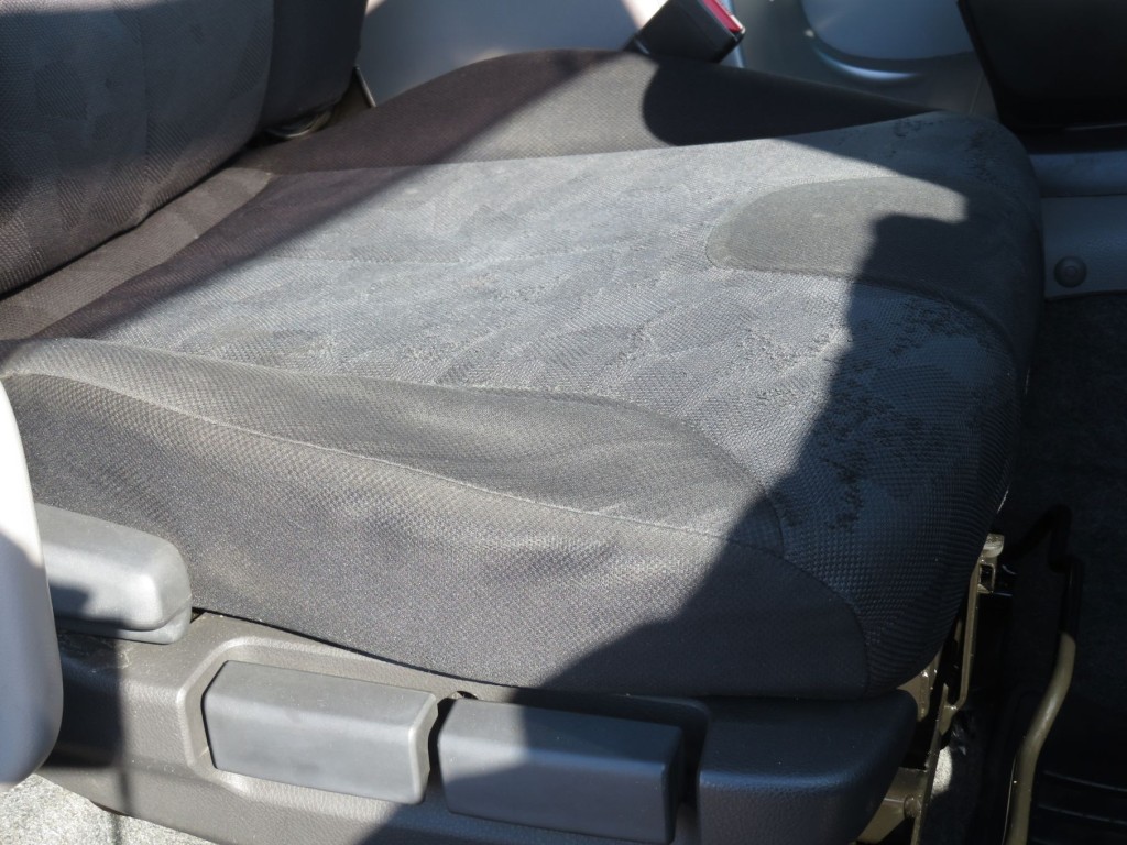 運転席座面の状態です。|UDトラックス クオン 2PG-GK5AABの写真28