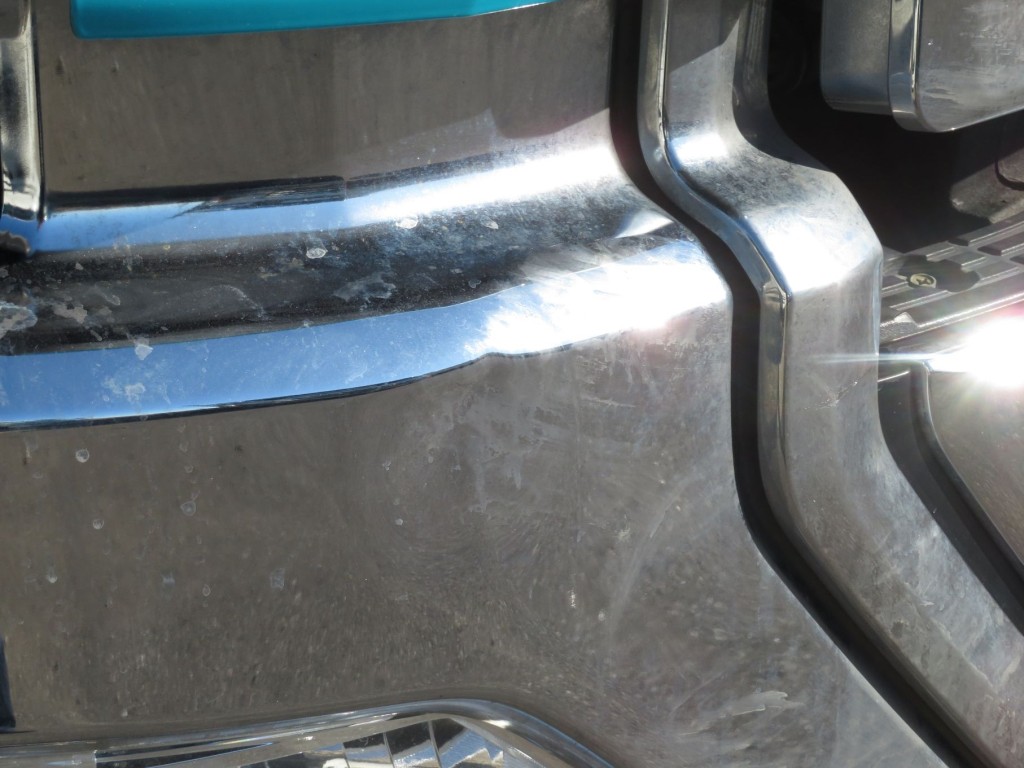 フロントバンパー運転席側に軽いヘコミがあります。|UDトラックス クオン 2PG-GK5AABの写真36