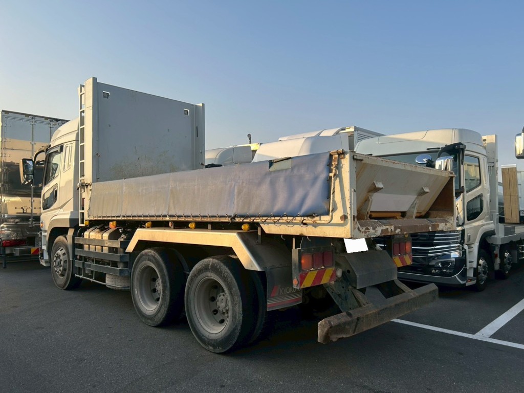 三菱 スーパーグレート 2KG-FV70HXの写真3