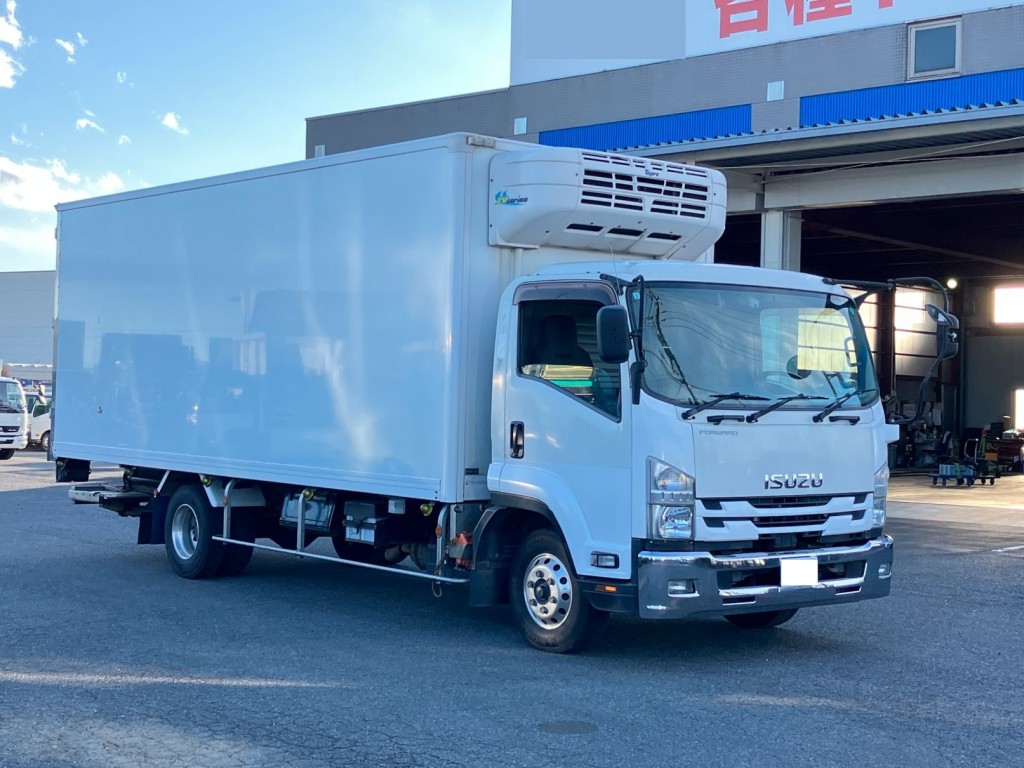 いすゞ フォワード TKG-FRR90S2(2WD)の写真2