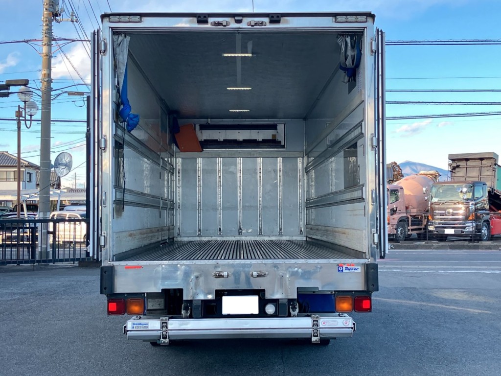 いすゞ フォワード TKG-FRR90S2(2WD)の写真8