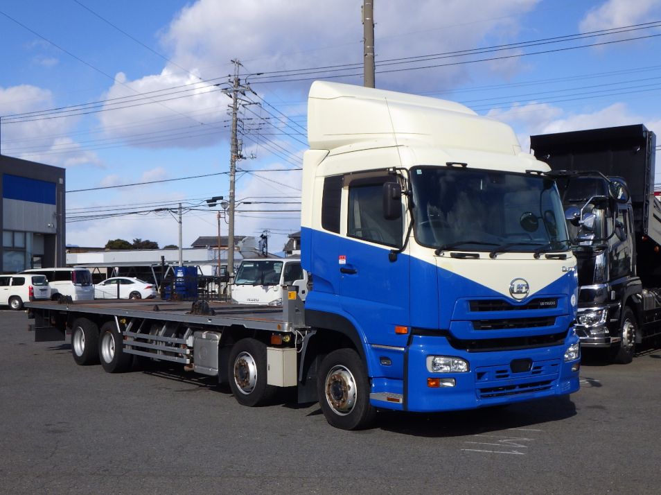 UDトラックス クオン QPG-CG5ZEの写真2