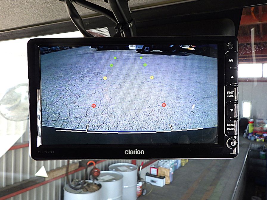 液晶バックモニター付きです。|UDトラックス クオン QPG-CG5ZEの写真19