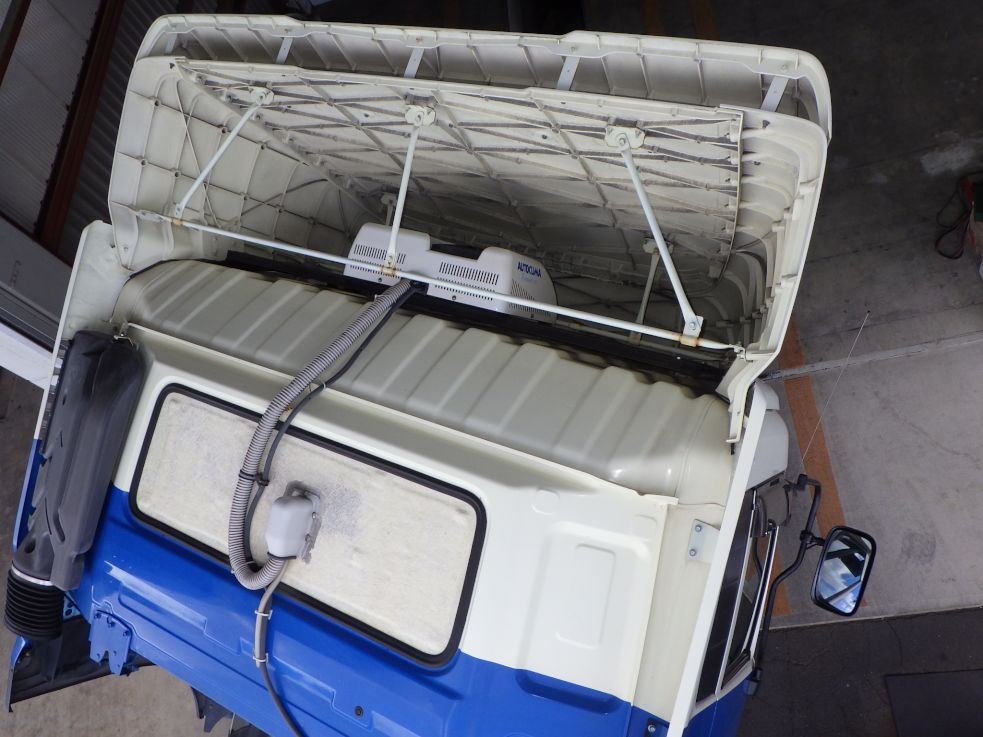 導風板裏側の状態です。|UDトラックス クオン QPG-CG5ZEの写真24