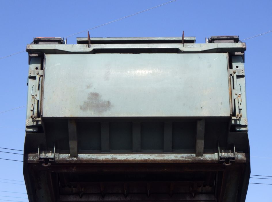 汚水タンク裏側の状態です。|いすゞ フォワード SKG-FSR90S2の写真7