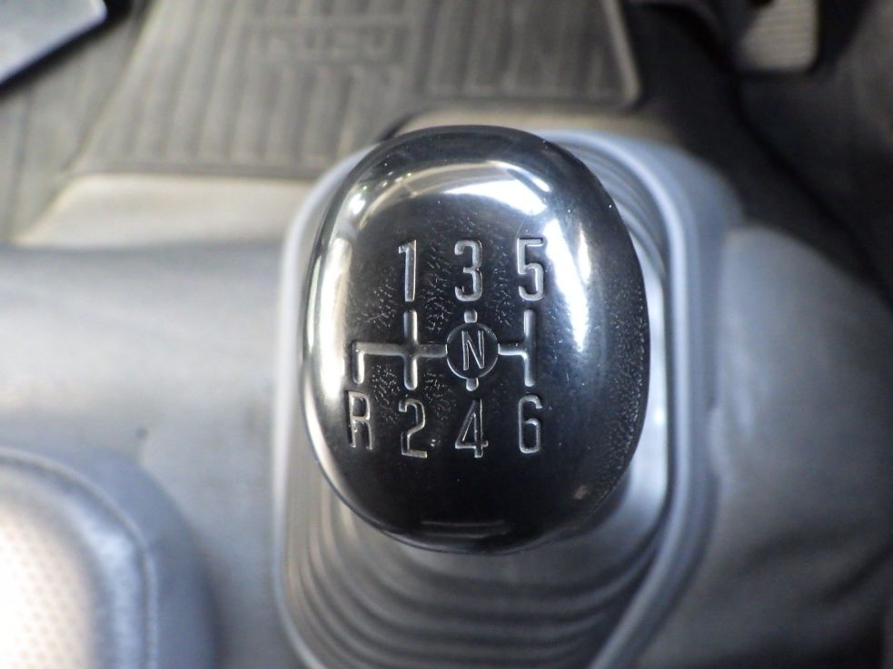 MT6速です。|いすゞ フォワード SKG-FSR90S2の写真20