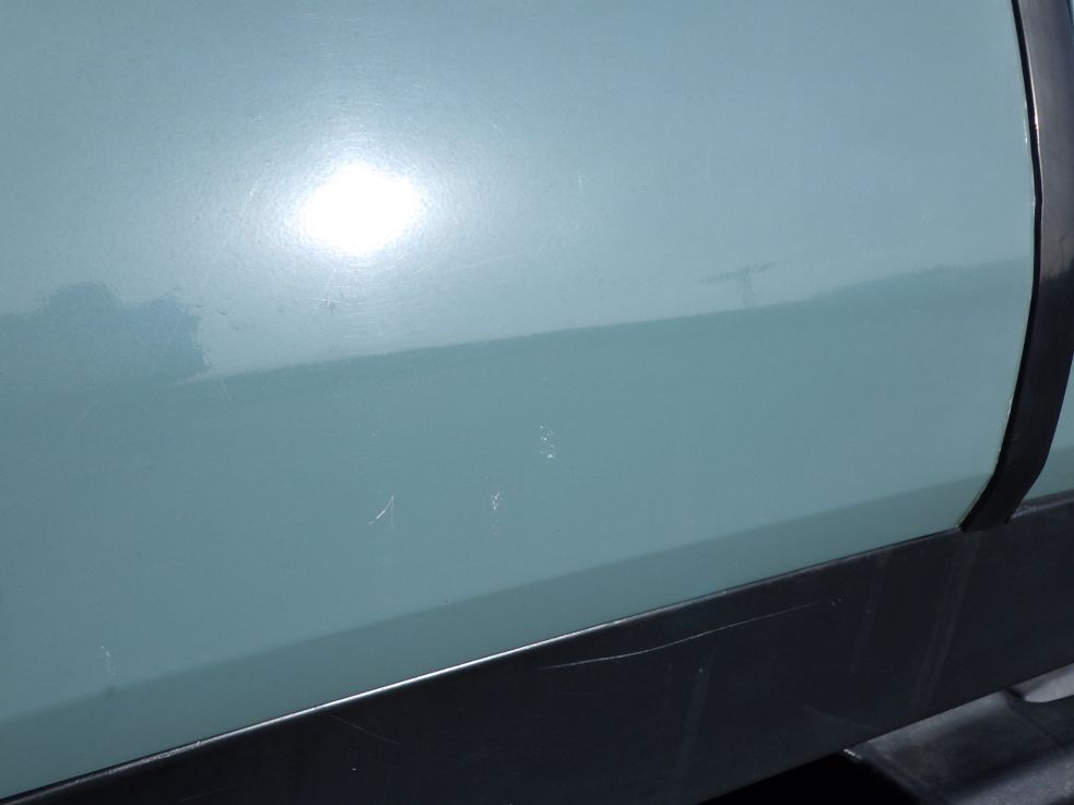 助手席側ドアに小キズがあります。|いすゞ フォワード SKG-FSR90S2の写真24