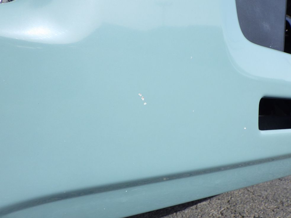 フロントバンパーに小キズがあります。|いすゞ フォワード SKG-FSR90S2の写真27