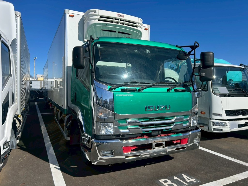 いすゞ フォワード 2PG-FRR90T2(2WD)の写真2