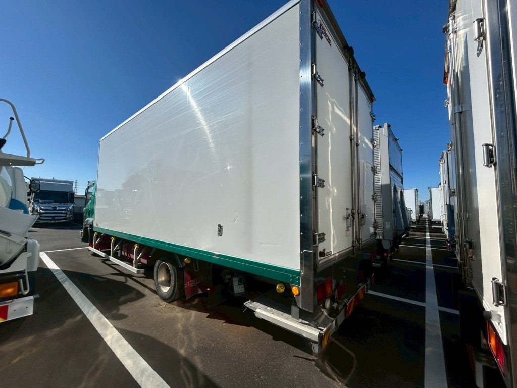 いすゞ フォワード 2PG-FRR90T2(2WD)の写真3