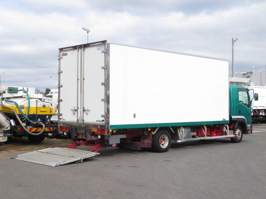 いすゞ フォワード 2PG-FRR90T2(2WD)の写真4