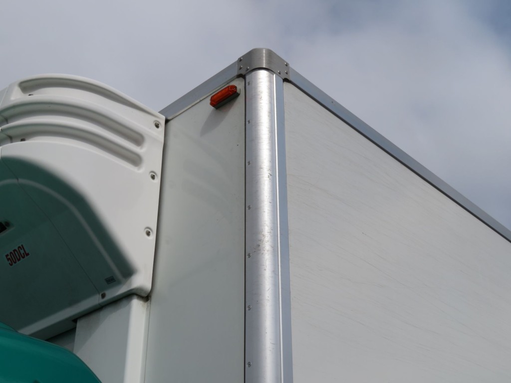 いすゞ フォワード 2PG-FRR90T2(2WD)の写真15